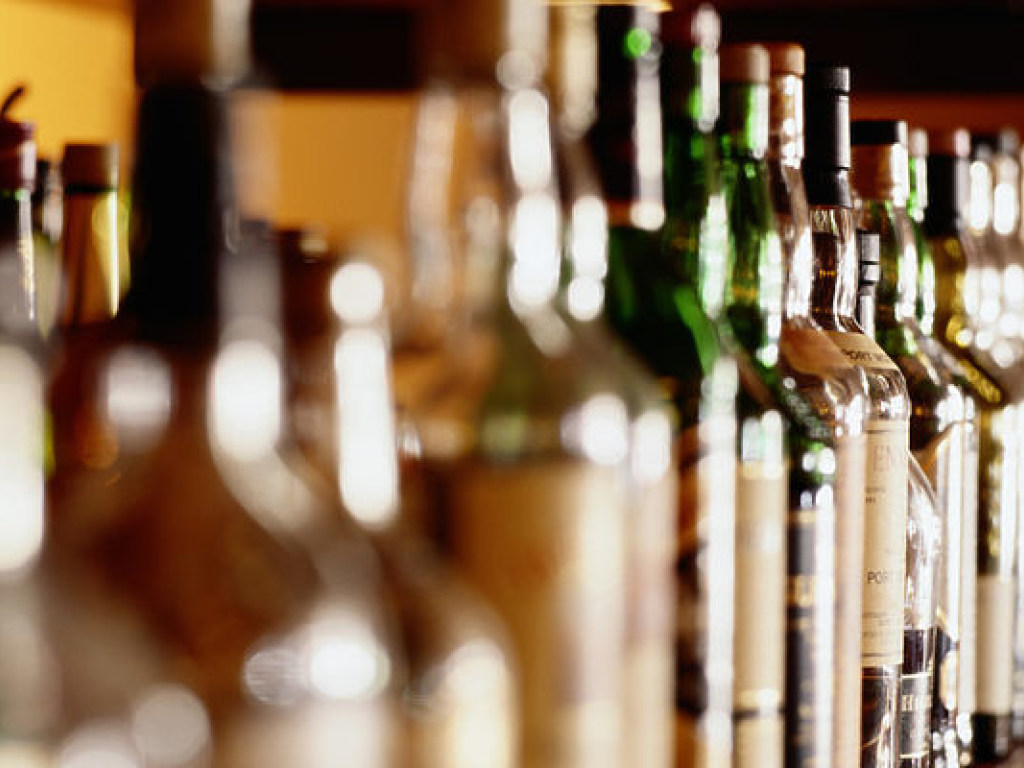От роста цен на алкоголь выиграет не украинское государство, а производитель – эксперт