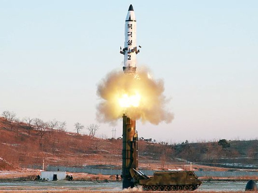 Разведка Южной Кореи: КНДР готовится к запуску ракеты