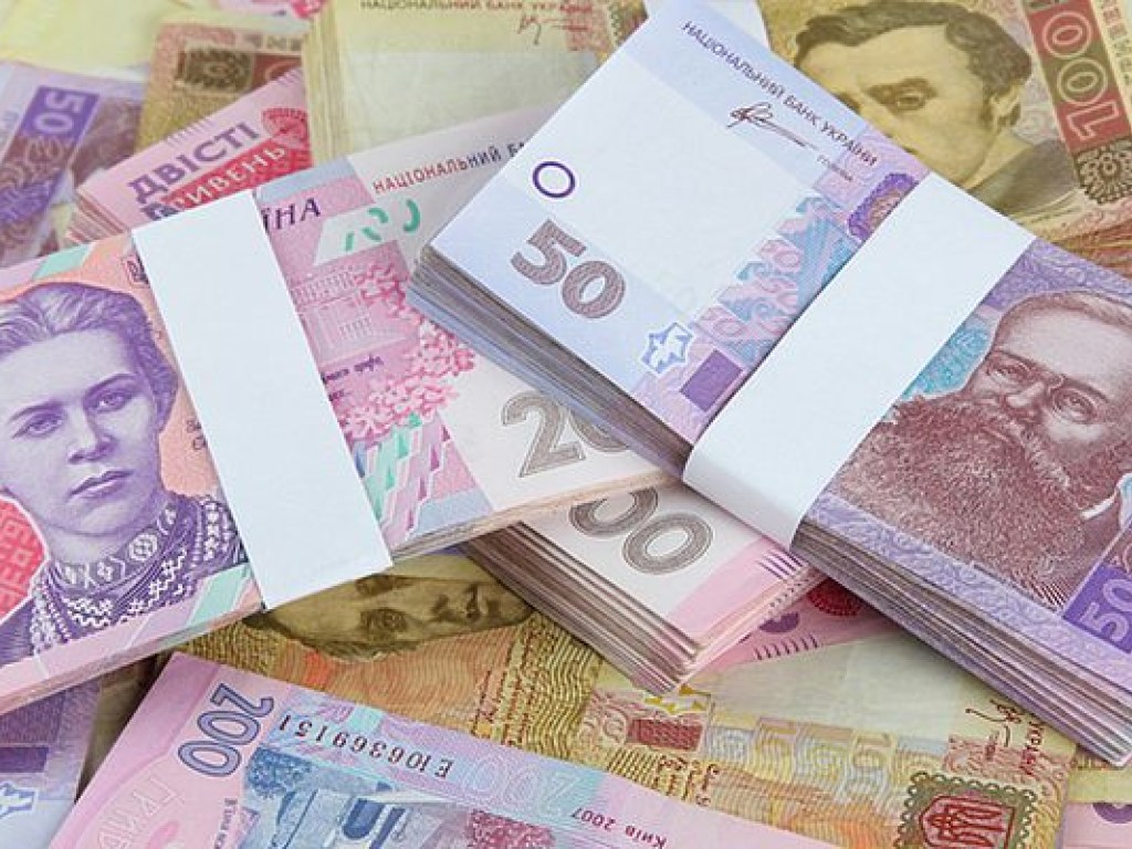 НБУ установил официальный курс на уровне 26,87 гривен за доллар