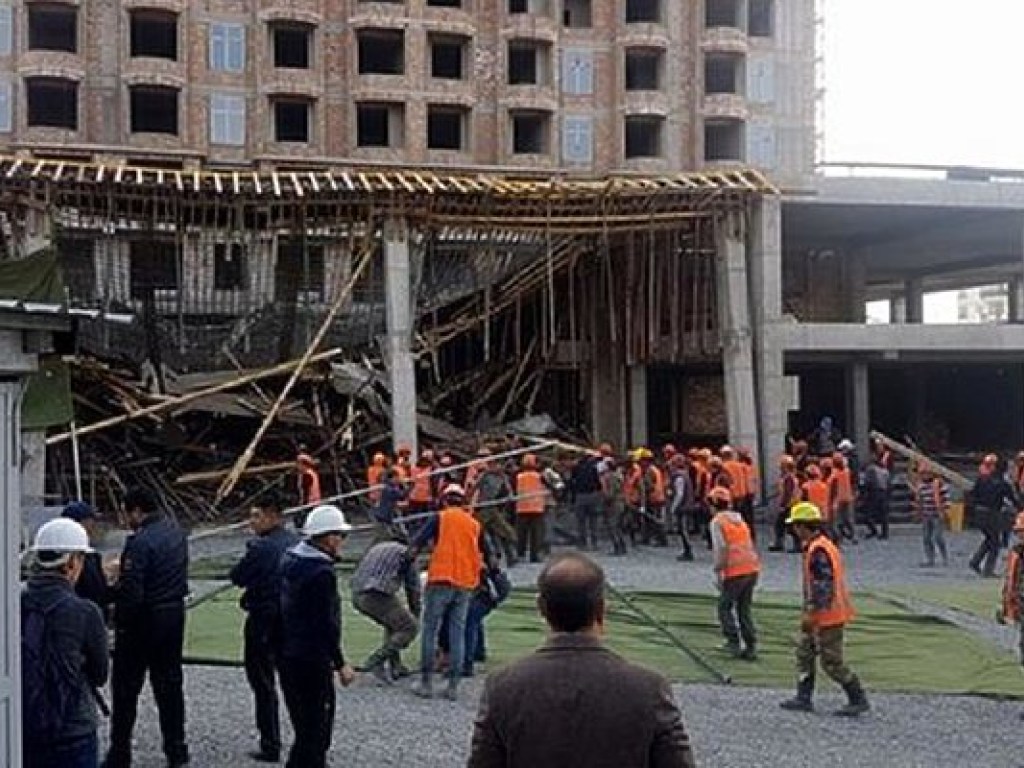 В Киргизии обрушился жилой дом, есть погибшие (ФОТО)