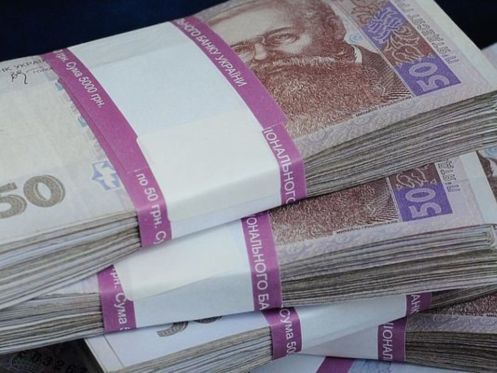 Порошенко задекларировал еще 1 миллион гривен процентного дохода от вкладов в Международном инвестбанке