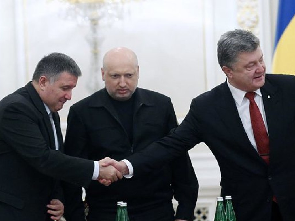Осень и зима будут пиком резонансных политических событий в Украине &#8212; эксперт