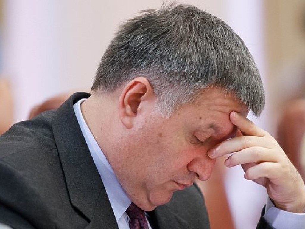 Проект постановления об увольнении Авакова был договоренностью между БПП и НФ – политолог