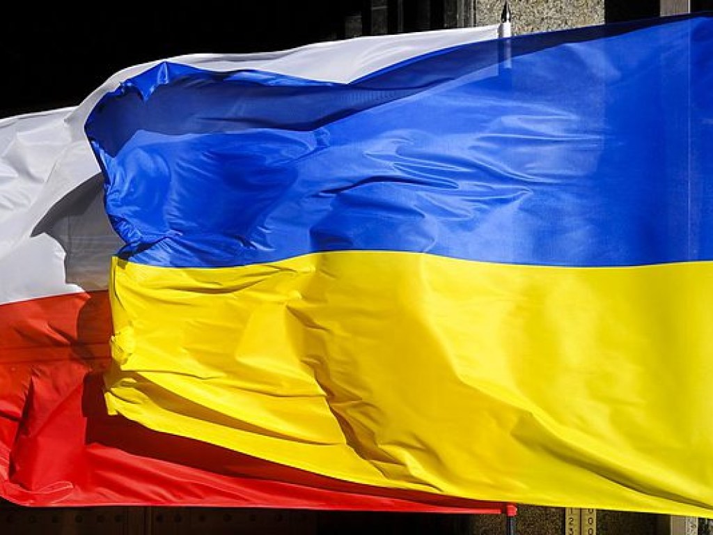 Порошенко инициировал чрезвычайное заседание комитета президентов Украины и Польши