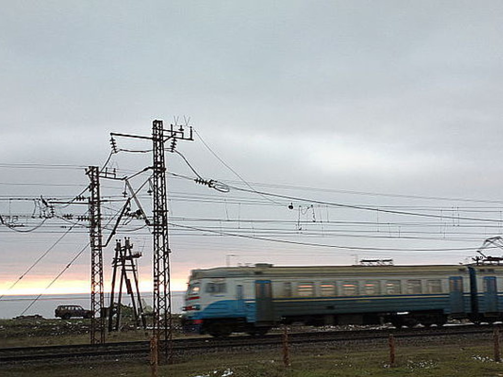 В районе железнодорожной станции «Чонгар» обнаружена авиабомба, график работы электричек изменили