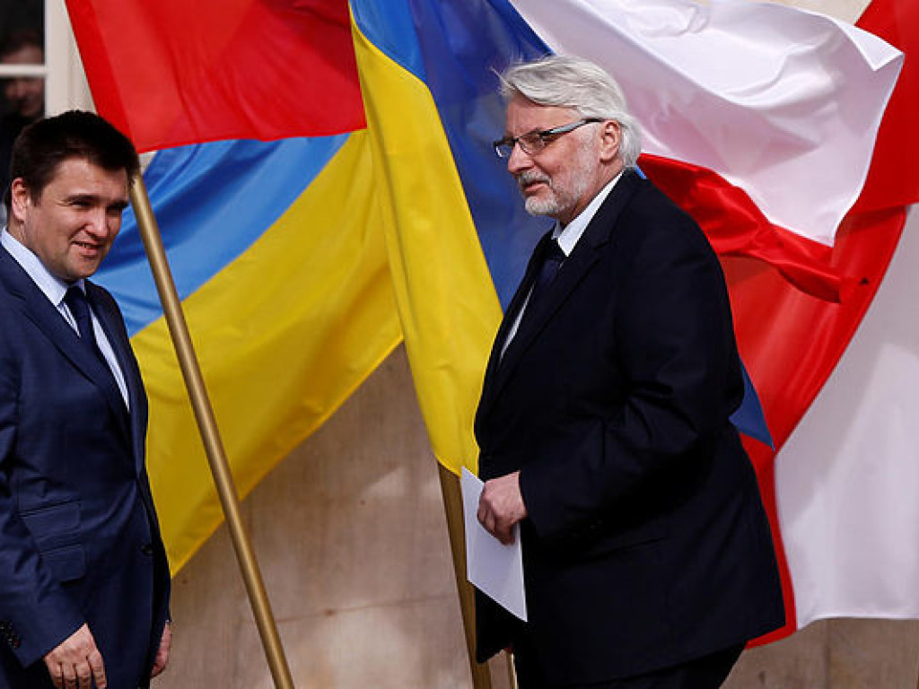 Эксперт объяснил, почему Польше и Украине в ближайшее время не удастся решить возникшие между ними противоречия