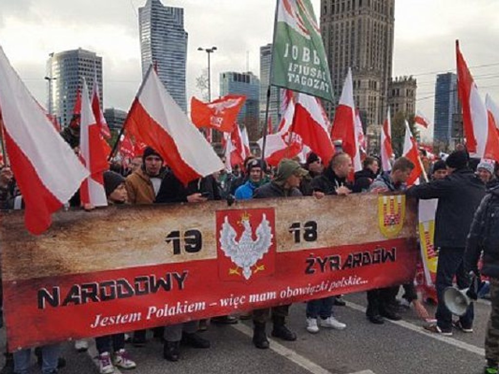 На марше ультраправых в Варшаве задержали 45 человек &#8212; ОБНОВЛЯЕТСЯ