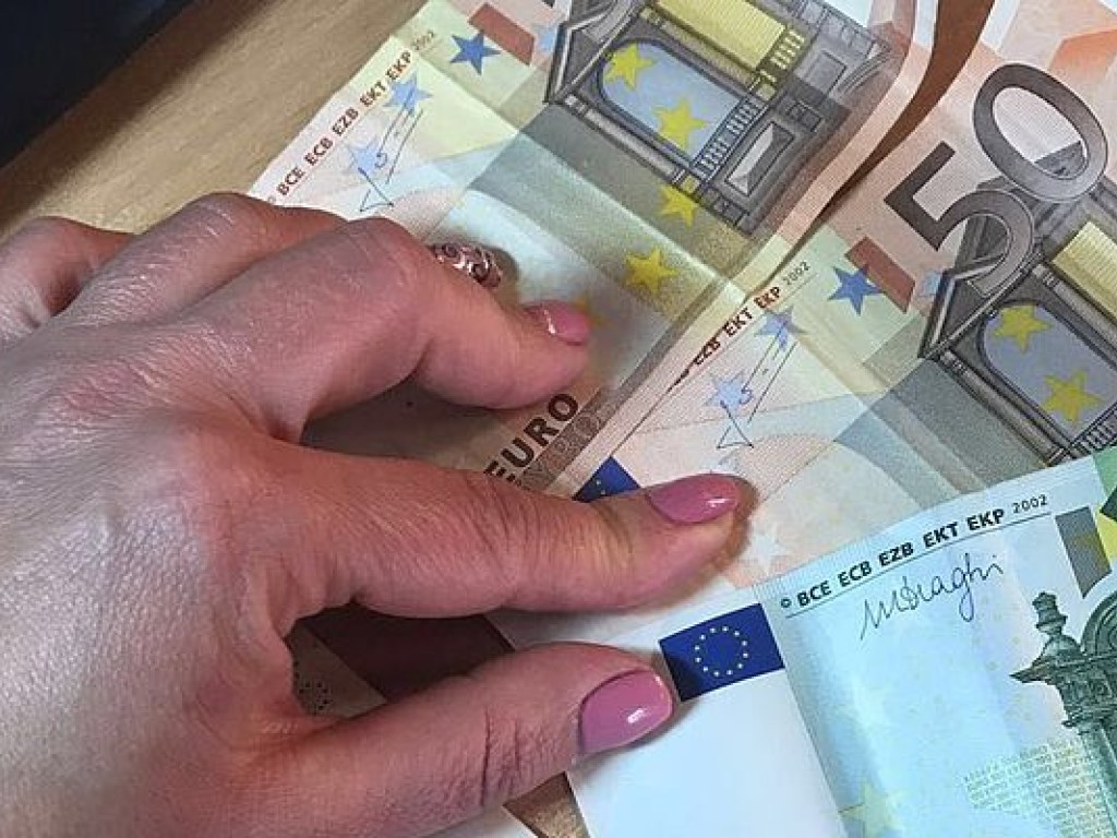 Гражданин Сербии пытался вывезти ребенка за взятку в 200 евро (ФОТО)