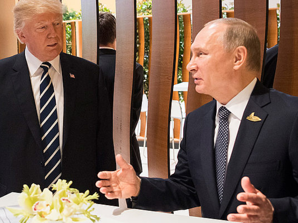 Американский обозреватель рассказал, когда состоится официальная встреча Путина и Трампа
