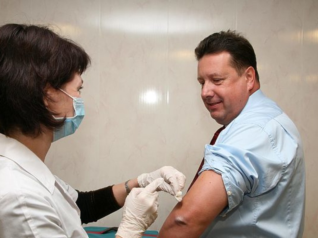 Врач: Даже после прививки от гриппа шансы заболеть сохраняются