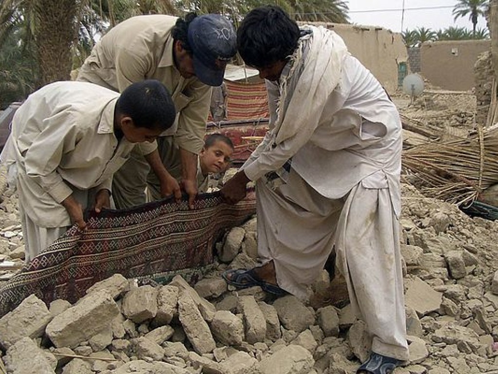 Жертвами землетрясения в Ираке и Иране стали 145 человек (ФОТО)