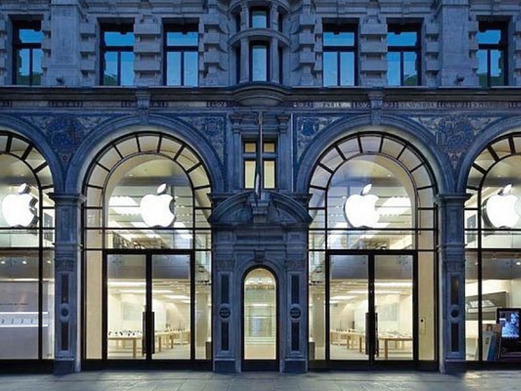 Флагманский магазин Apple в Лондоне ограбила &#171;банда на мопедах&#187;