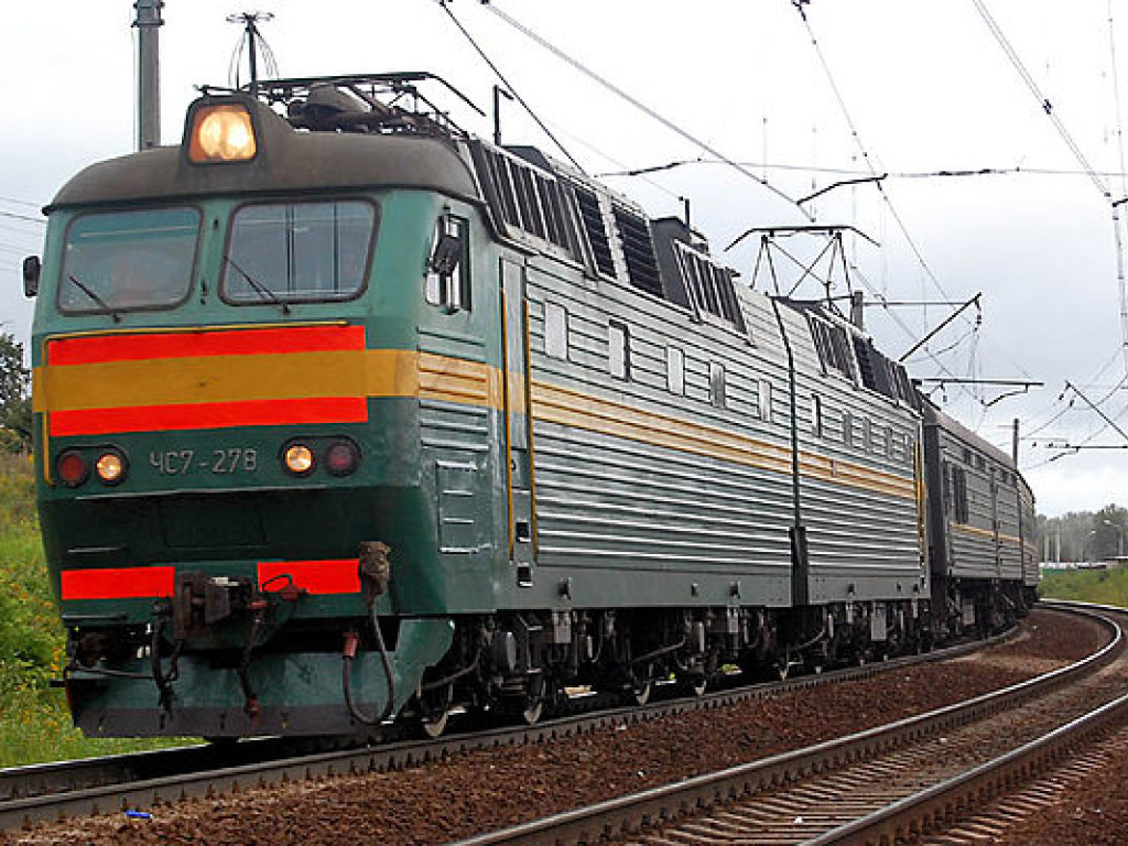 В Николаевской области поезд насмерть сбил женщину