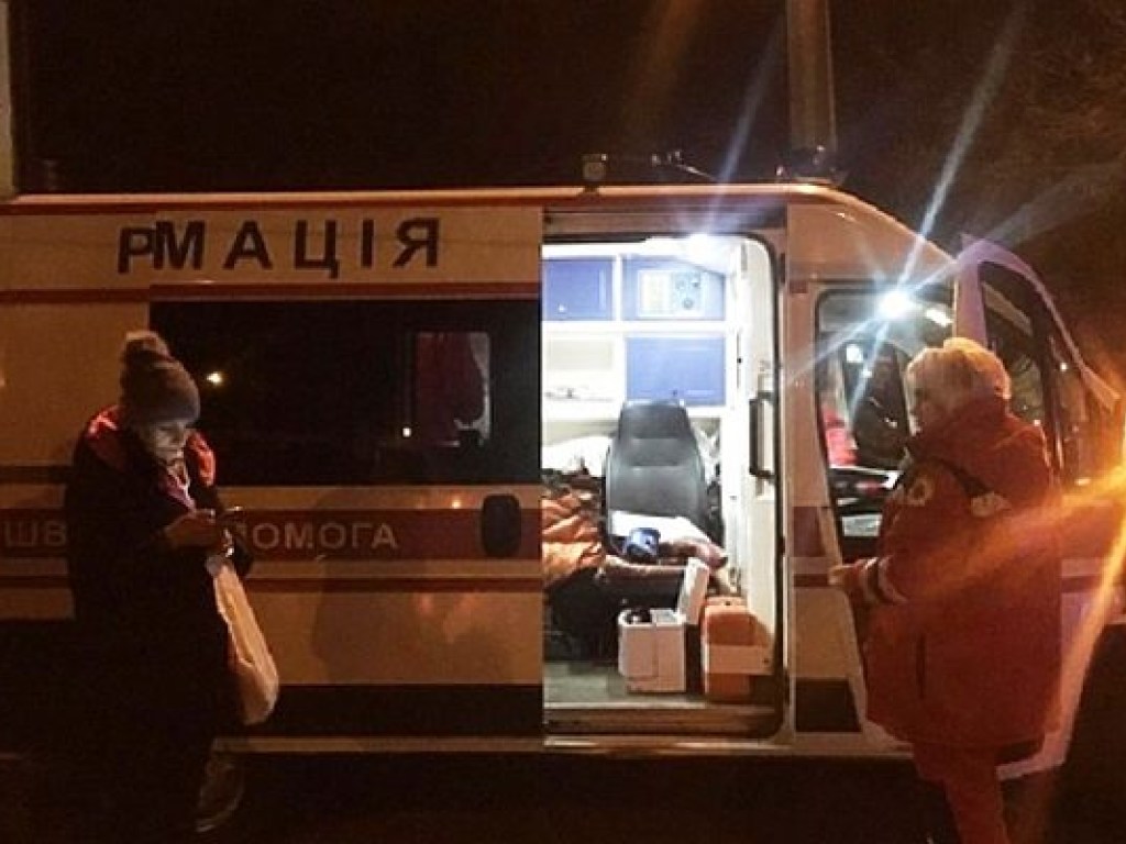 В Черкассах маршрутка столкнулась с грузовиком, девять пострадавших (ФОТО, ВИДЕО)