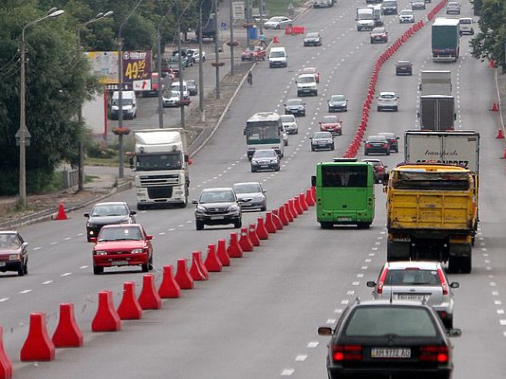 Депутат предложил установить скоростной режим на городских дорогах в пределах 50 км/ч