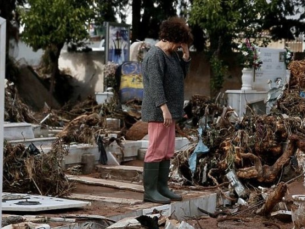 В Греции число погибших из-за наводнений возросло до 20 человек (ФОТО)