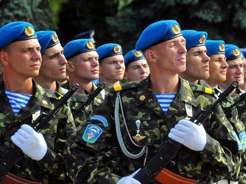 Украина впервые отмечает День десантника 21 ноября