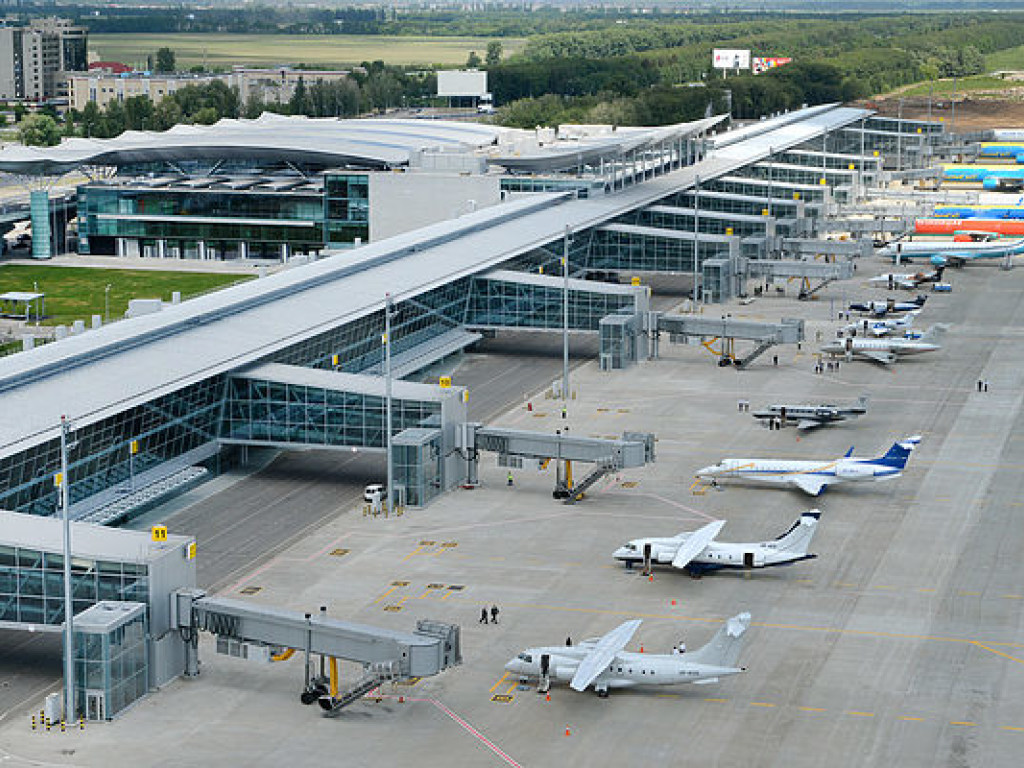 В аэропорту &#171;Борисполь&#187; появились новые пограничники (ФОТО)