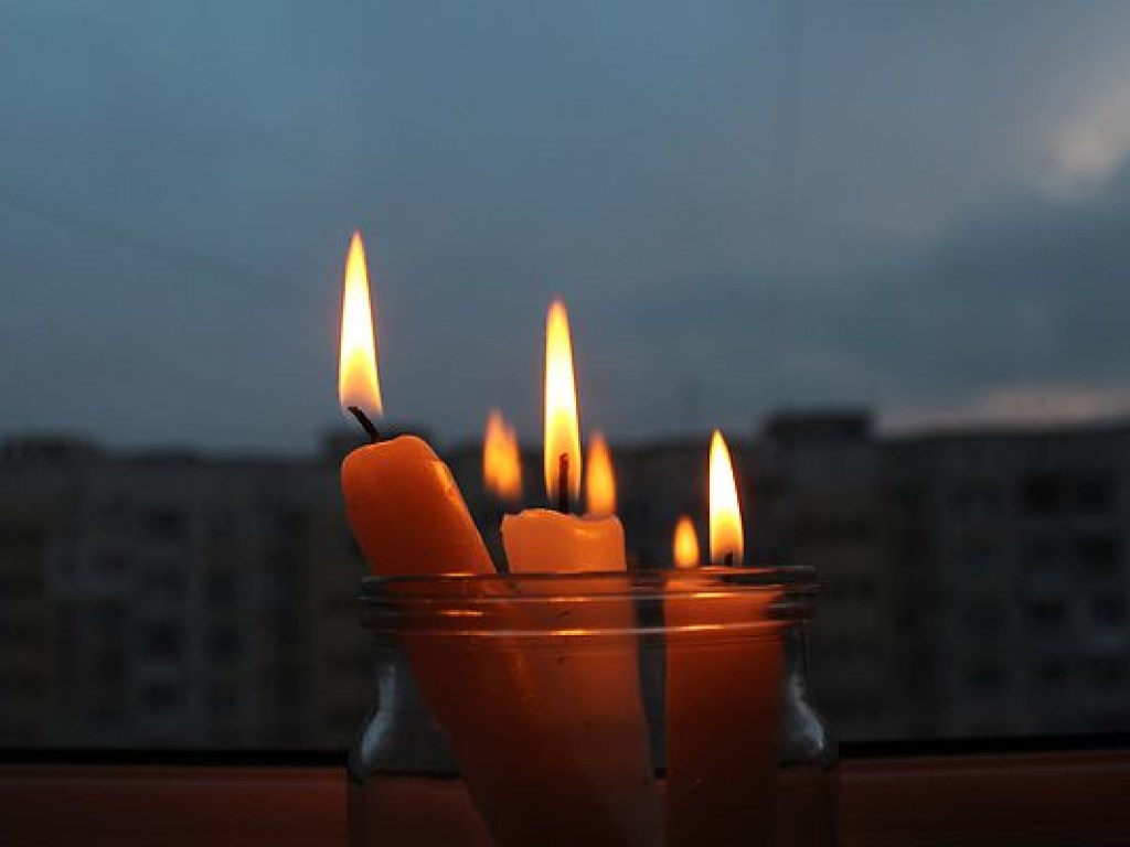 В Луганской области около 20 тысяч человек остались без света