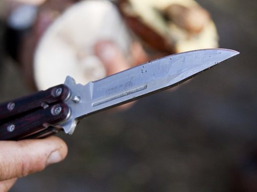 В Кропивницком рецидивист ударил ножом несовершеннолетнего – полиция