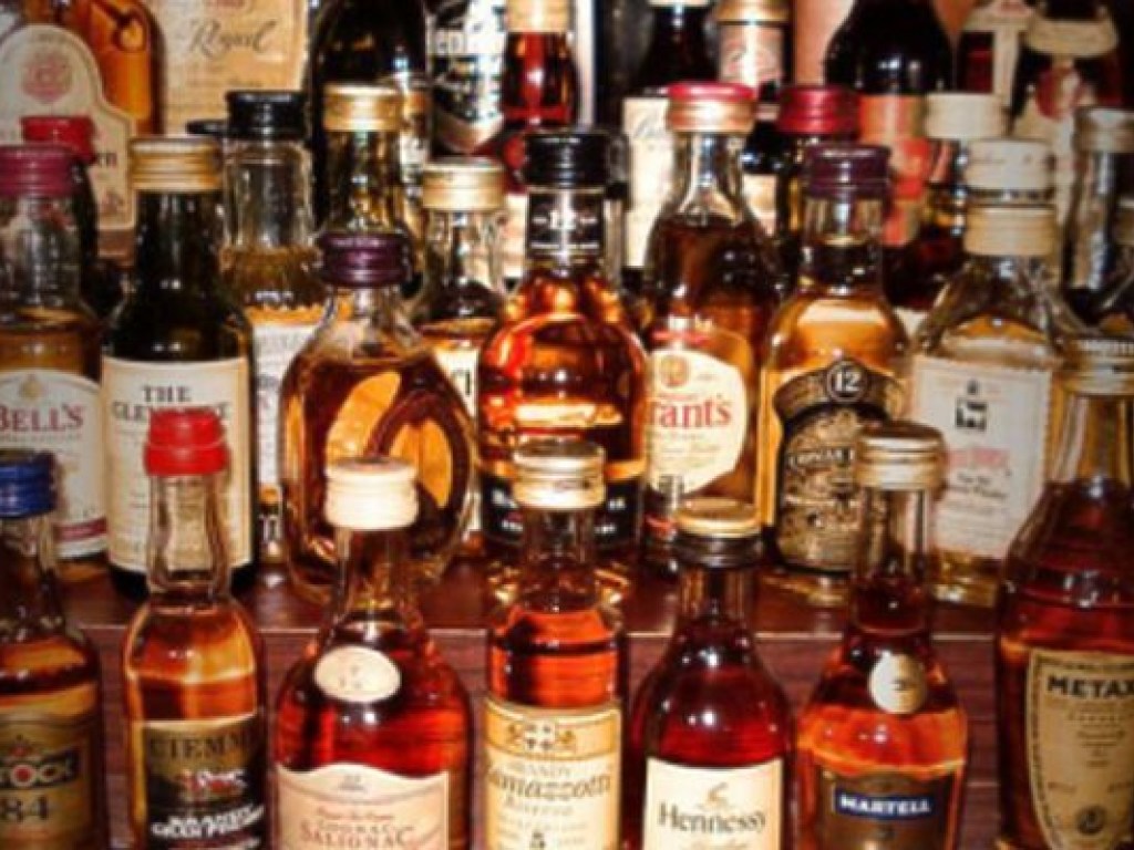 В Великобританиями врачи объяснили связь между выпитым алкоголем и эмоциями