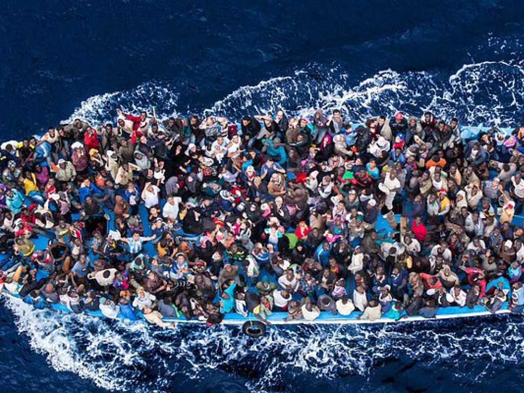 Более 30 мигрантов утонули у берегов Ливии