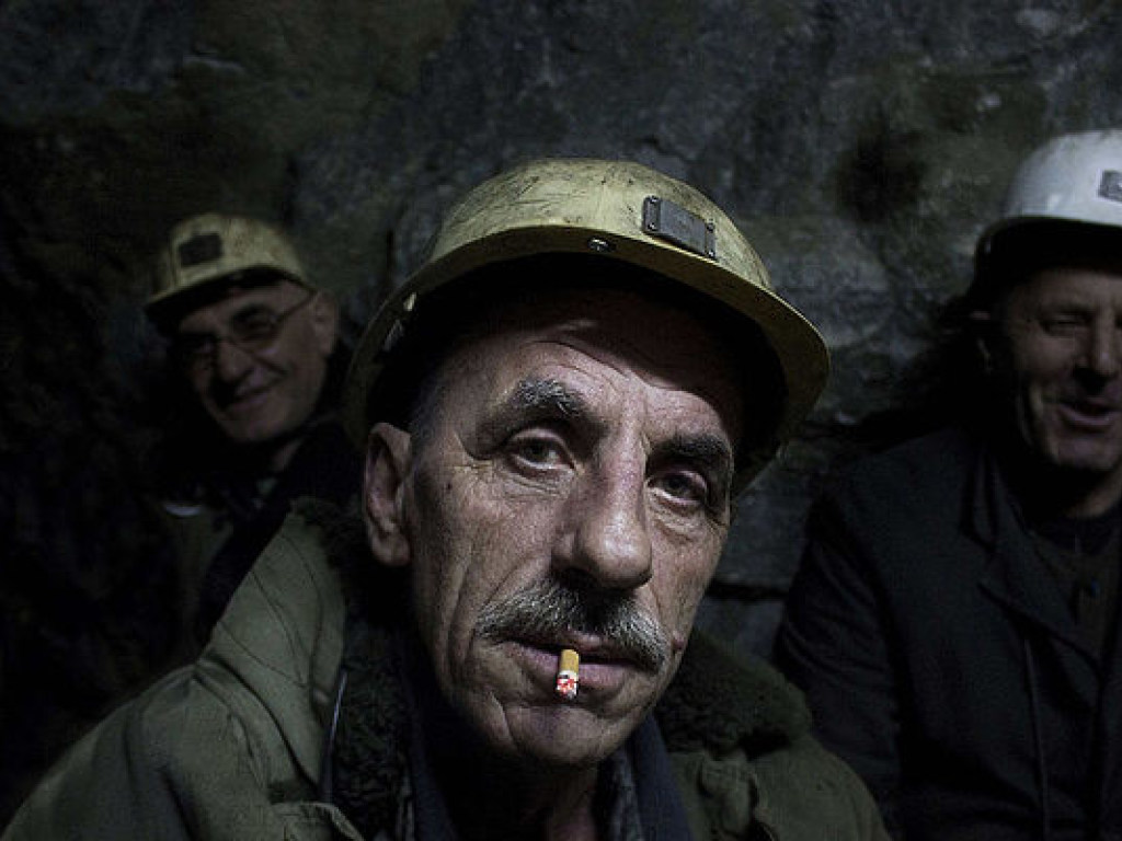 Глава профсоюза: Бастующих на Волыни шахтеров было бы больше, но нет даже средств защиты