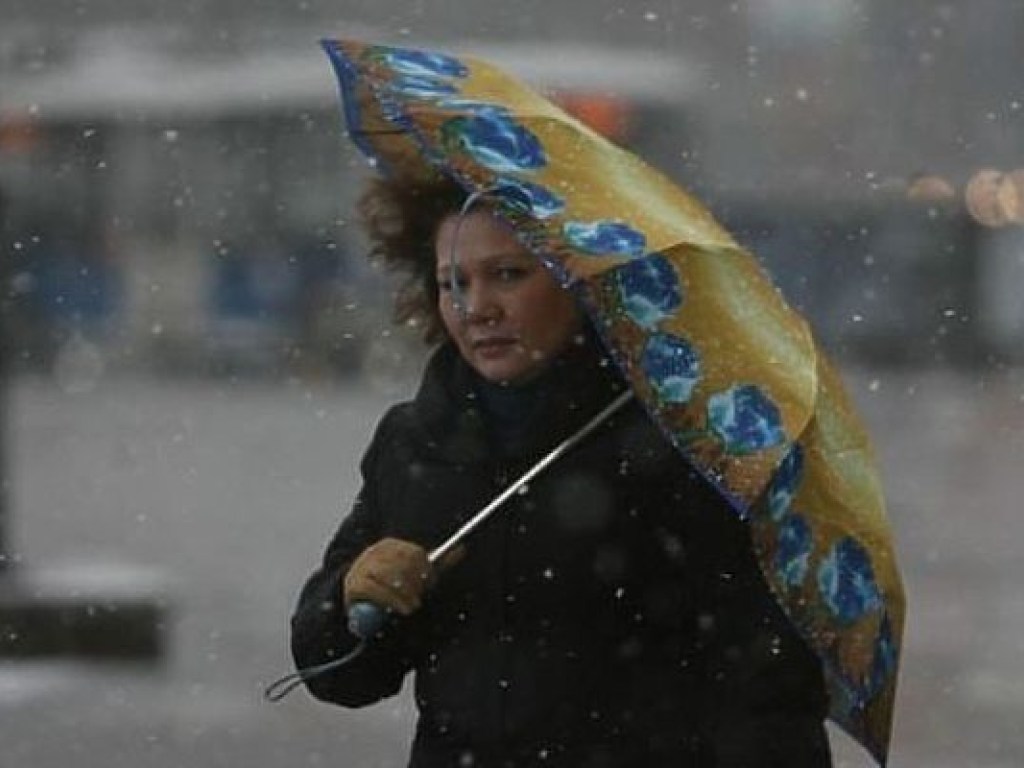 Синоптик: Сегодня в Украине ожидается потепление и усиление ветра до штормовых значений (КАРТА)