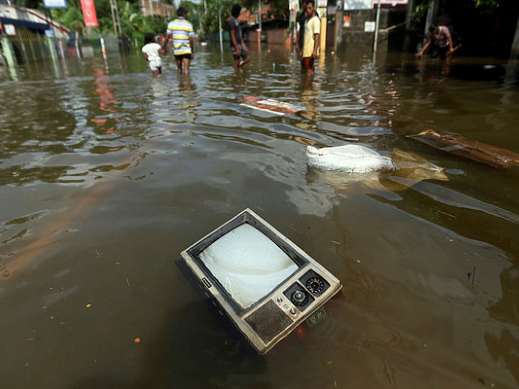 Наводнение на Шри-Ланке: погибли 26 человек, среди погибших может быть украинец