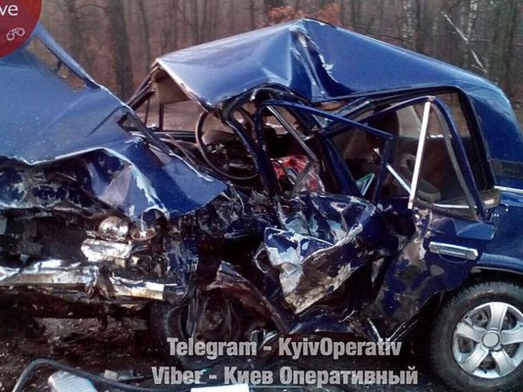 Под Киевом произошло ДТП с пятью автомобилями, есть погибший (ФОТО)