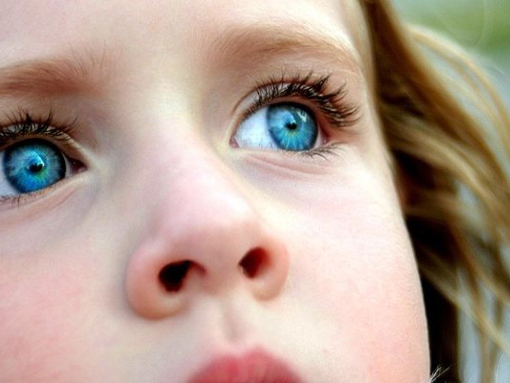 Ученые научились определять состояние здоровья по цвету глаз