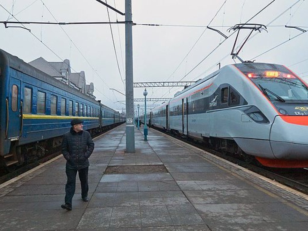 С 10 декабря в Украине начнет действовать новый график движения поездов