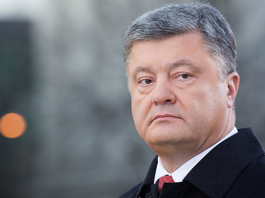 Порошенко анонсировал до 11 декабря внесение в Раду своего законопроекта по Антикоррупционному суду