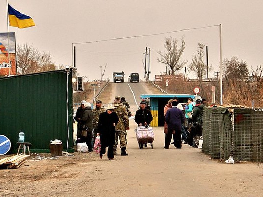 КПВВ &#171;Станица Луганская&#187; будет закрыта на протяжении двух суток из-за ремонтных работ