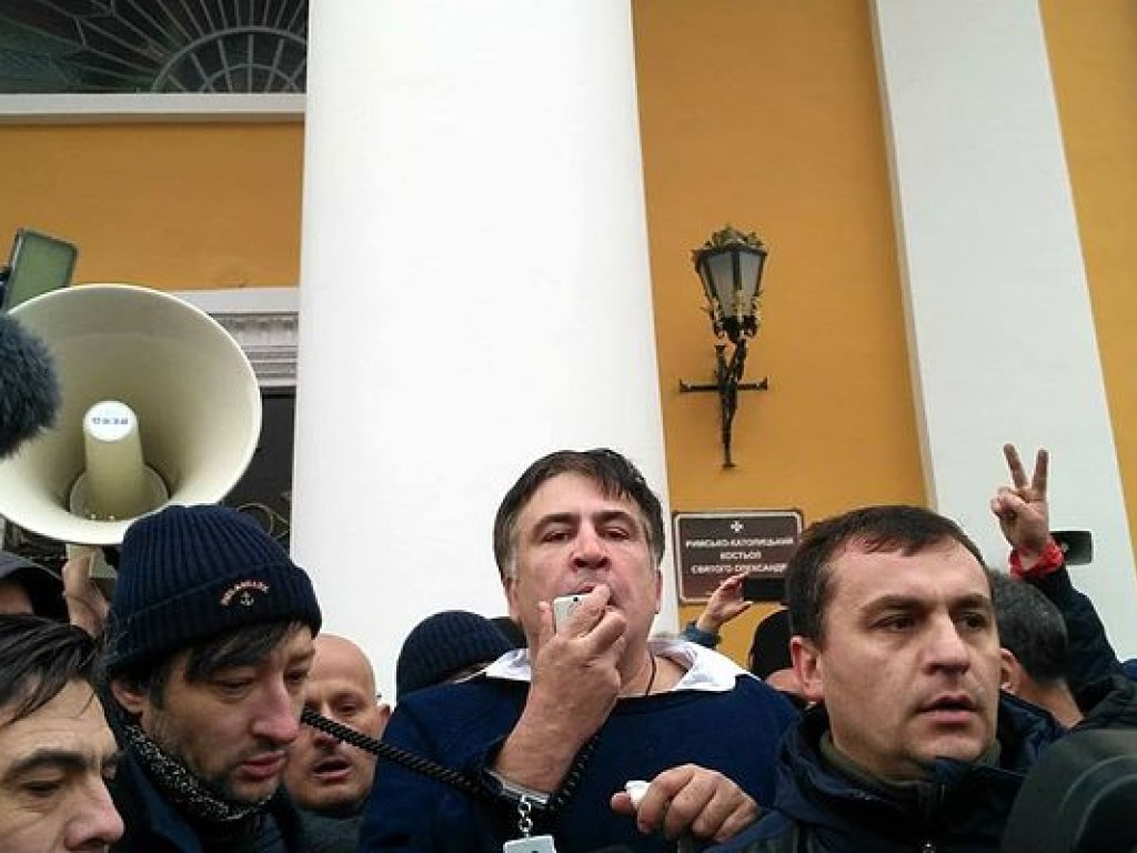 Саакашвили про ухудшение здоровья и покинул палаточный городок
