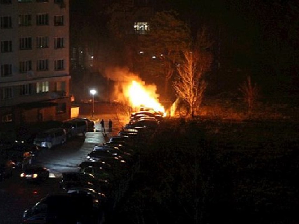 Под Киевом прогремело несколько взрывов (ФОТО)