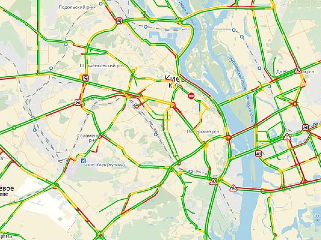 Уровень утренних пробок в Киеве оценивается в 6 баллов (КАРТА)