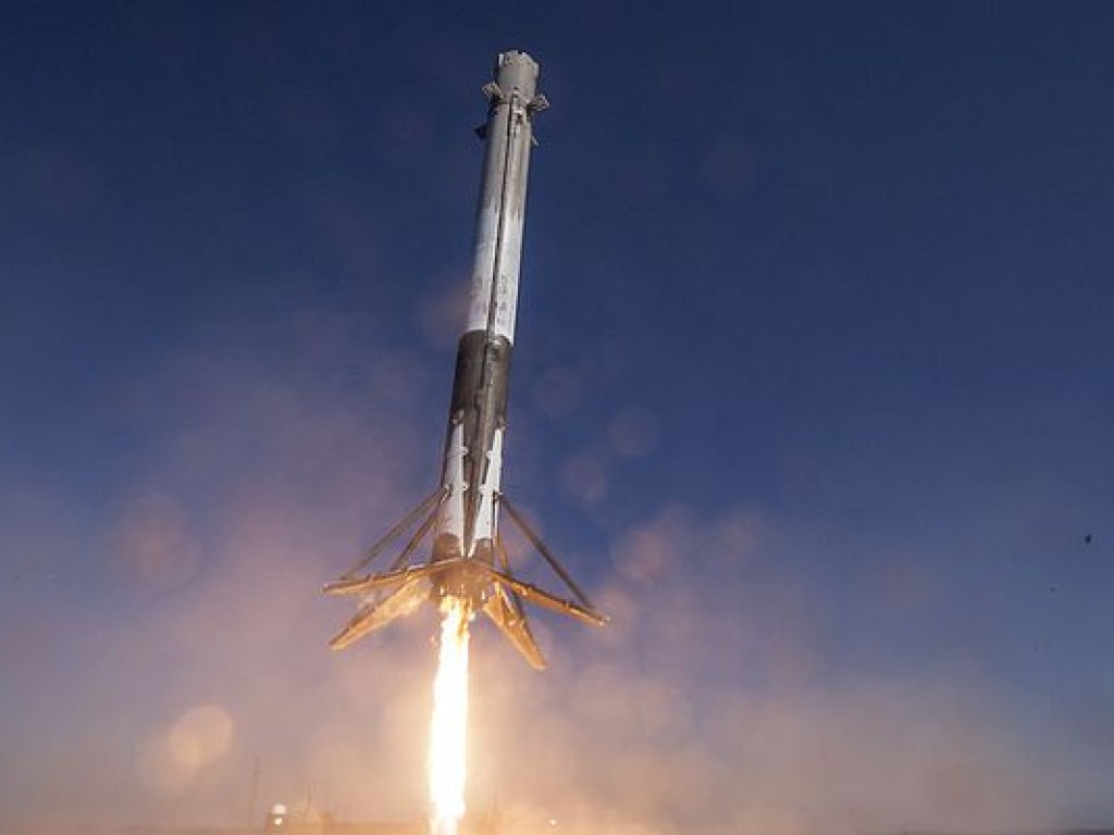 SpaceX вновь перенесла запуск грузовика Dragon к МКС
