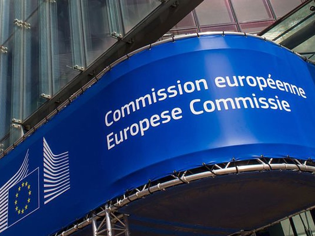 Еврокомиссия критикует Туска за предложение отменить квоты на мигрантов