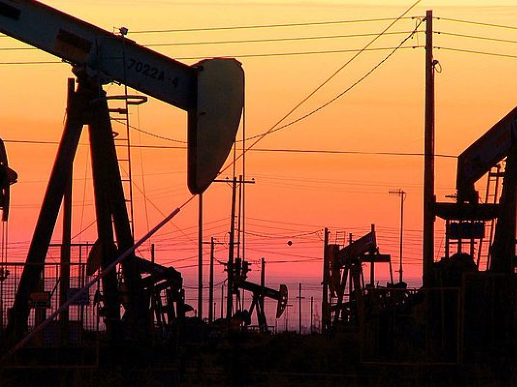 Нефть Brent остается на отметке 63 доллара за баррель