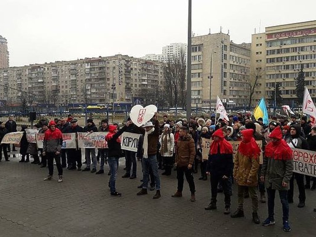 Актеры Киевского областного театра объявили голодовку