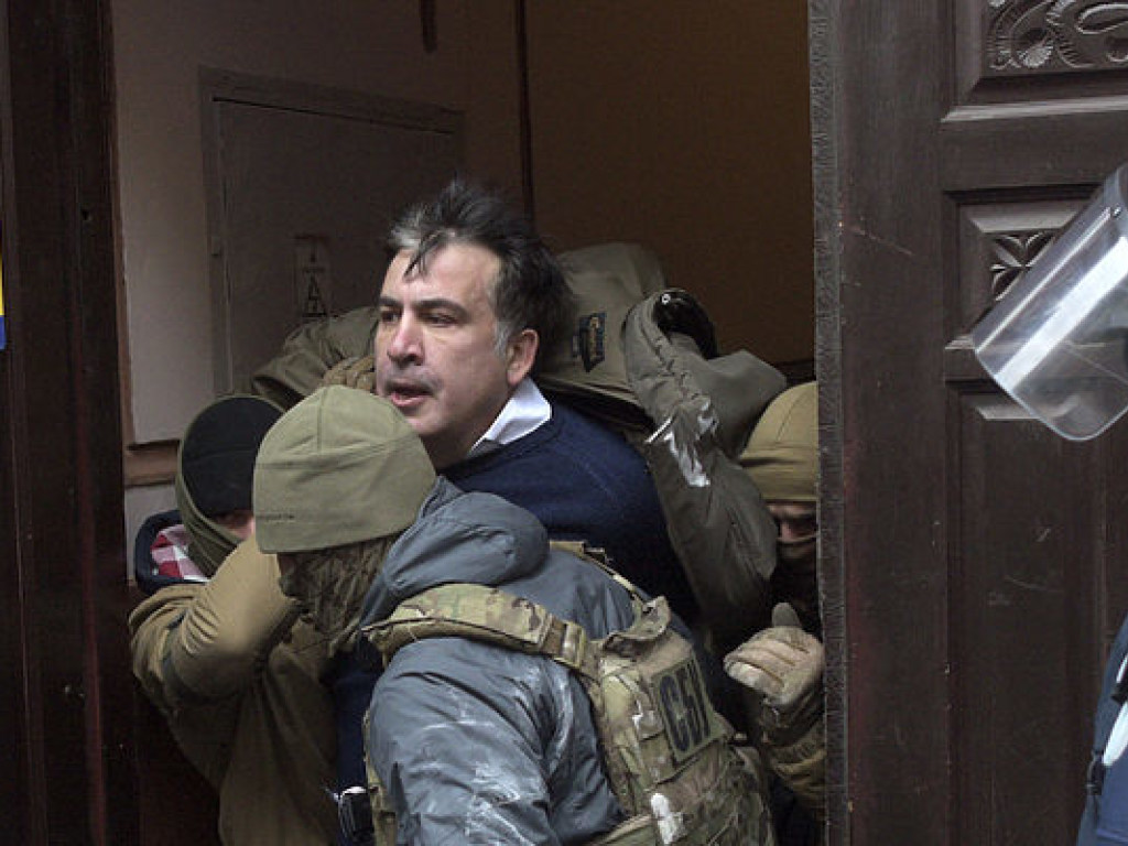 Домашний арест не выбил бы Саакашвили из политического процесса – политолог