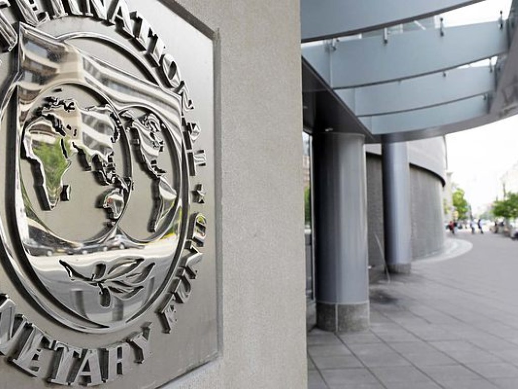 МВФ видит большие риски в бюджете Украины на 2018 год
