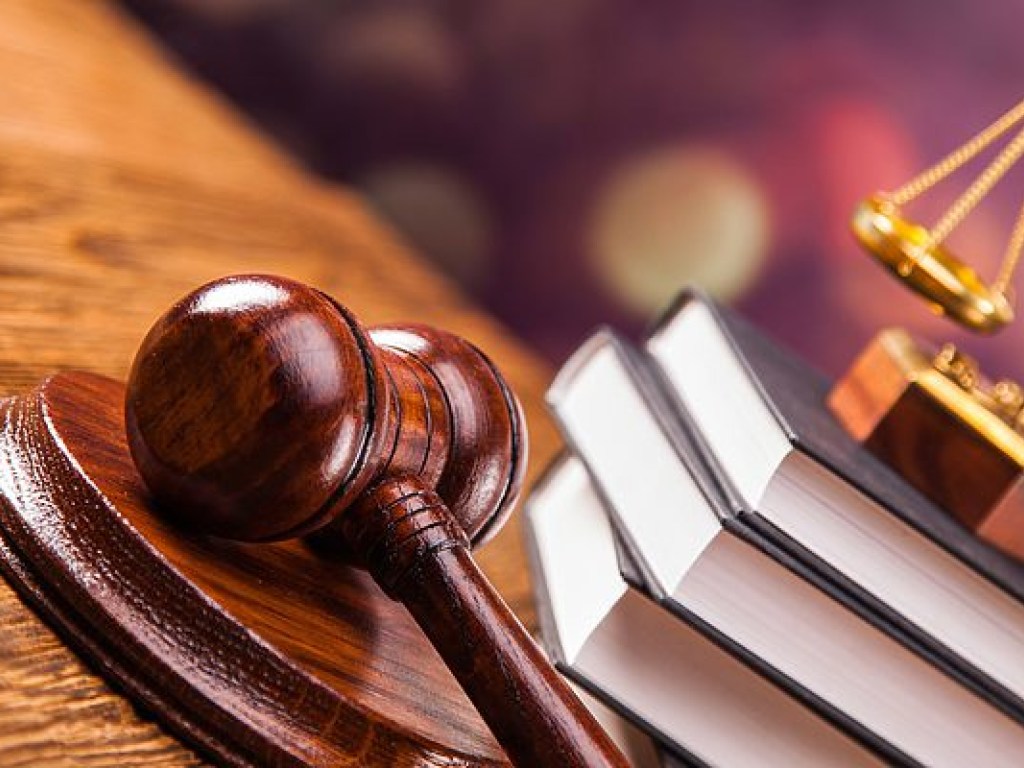 15 декабря — День работников суда Украины