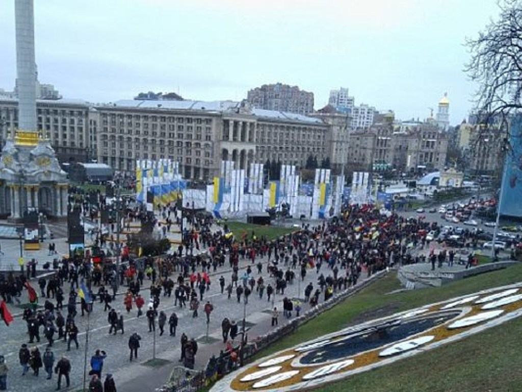Митинг в Киеве: Под Октябрьским дворцом произошли столкновения (ФОТО) &#8212; ОБНОВЛЕТСЯ