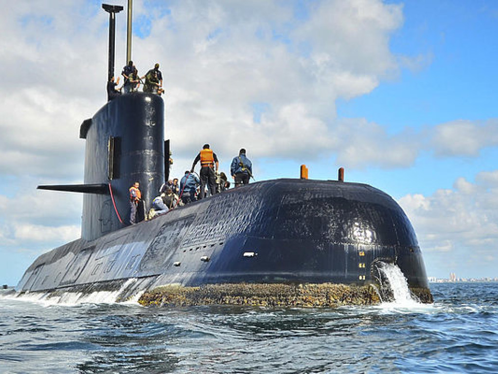 Главу ВМС Аргентины отправили в отставку после исчезновения субмарины