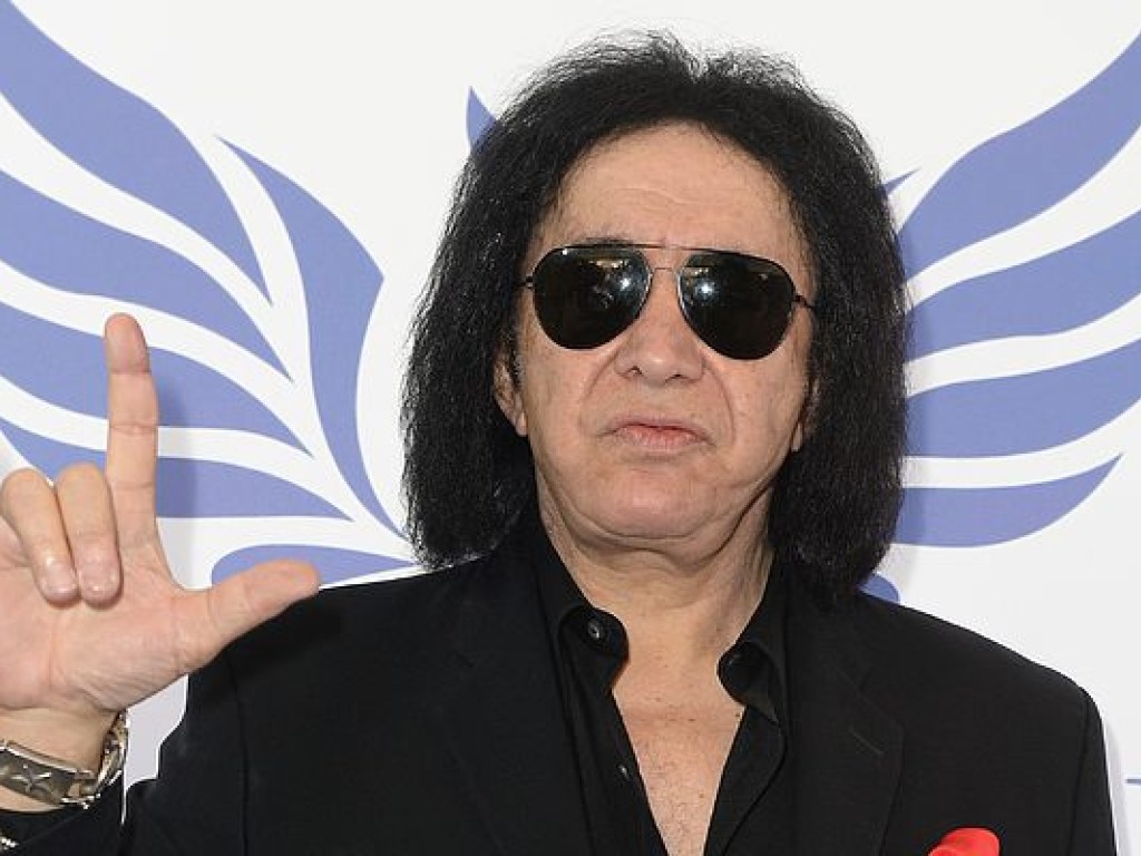 Одного из основателей группы Kiss обвинили в домогательствах