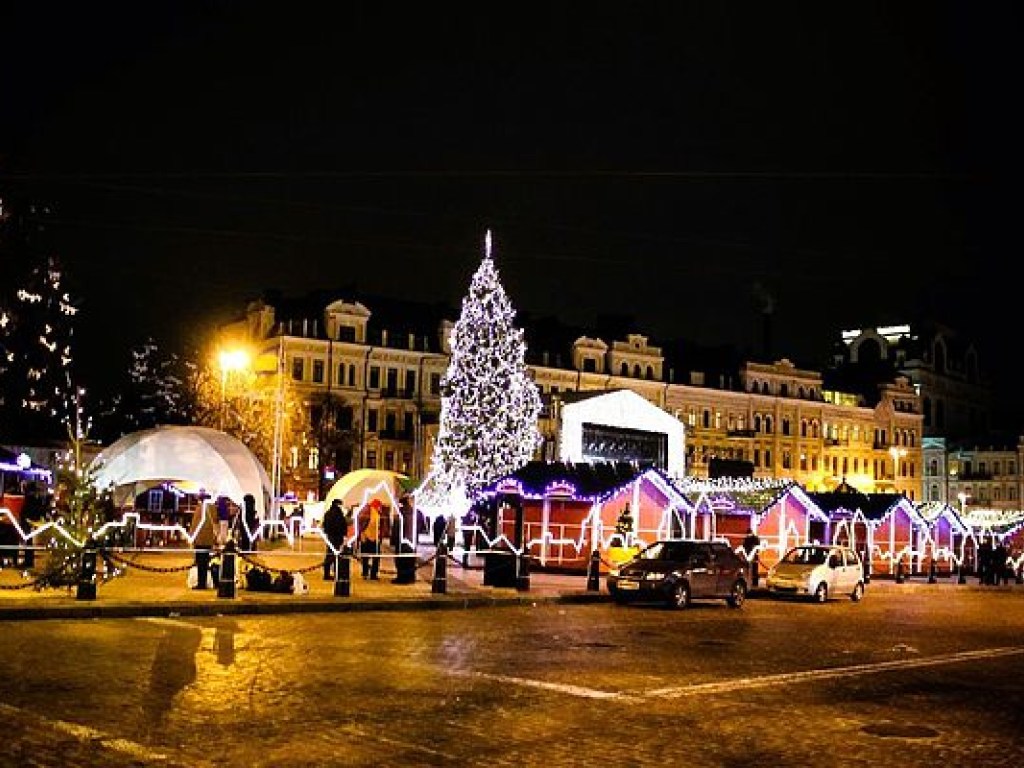 Новый год в Киеве: некоторые праздничные локации из соображений безопасности перенесли в другое место