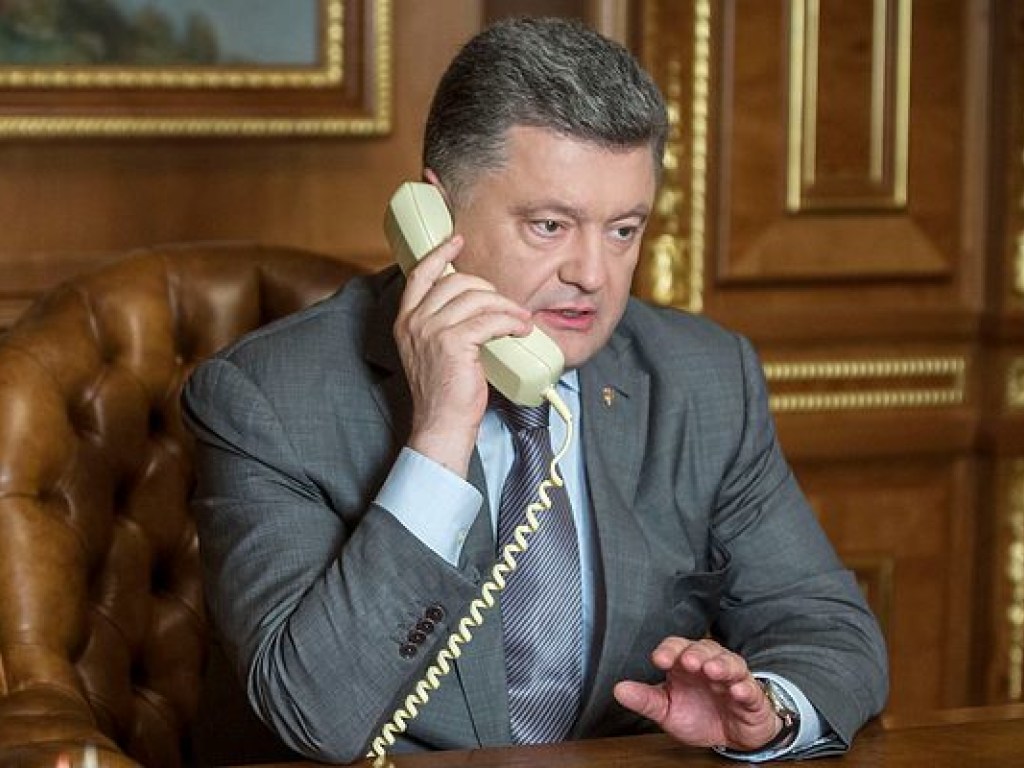 Порошенко скоординировал с США вопрос о миротворцах на Донбассе