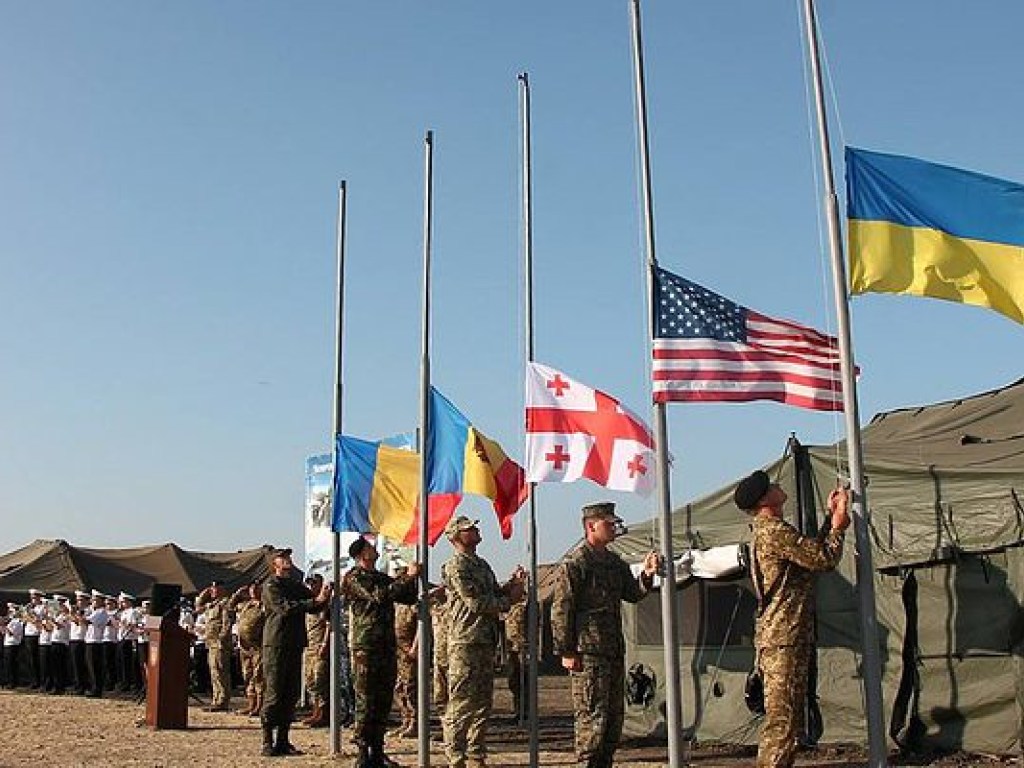 Украинские дипломаты не замечают факт новых союзников у Венгрии, Словакии, Польши &#8212; аналитик